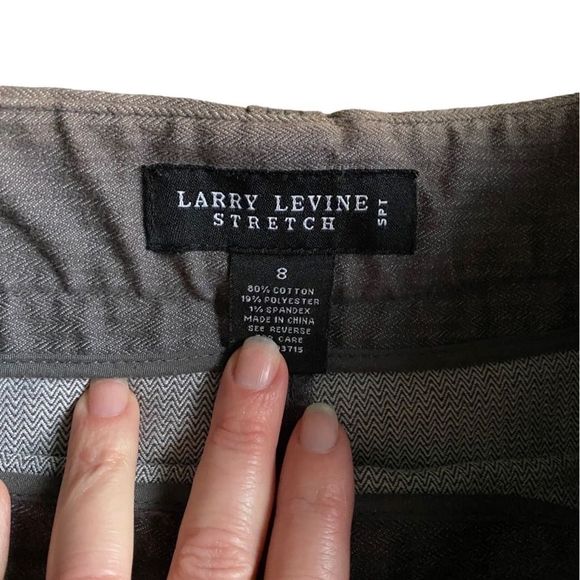 Larry Levine Stretch grey stonewashed denim skirt with belt loops Size 8 - Picture 2 of 7